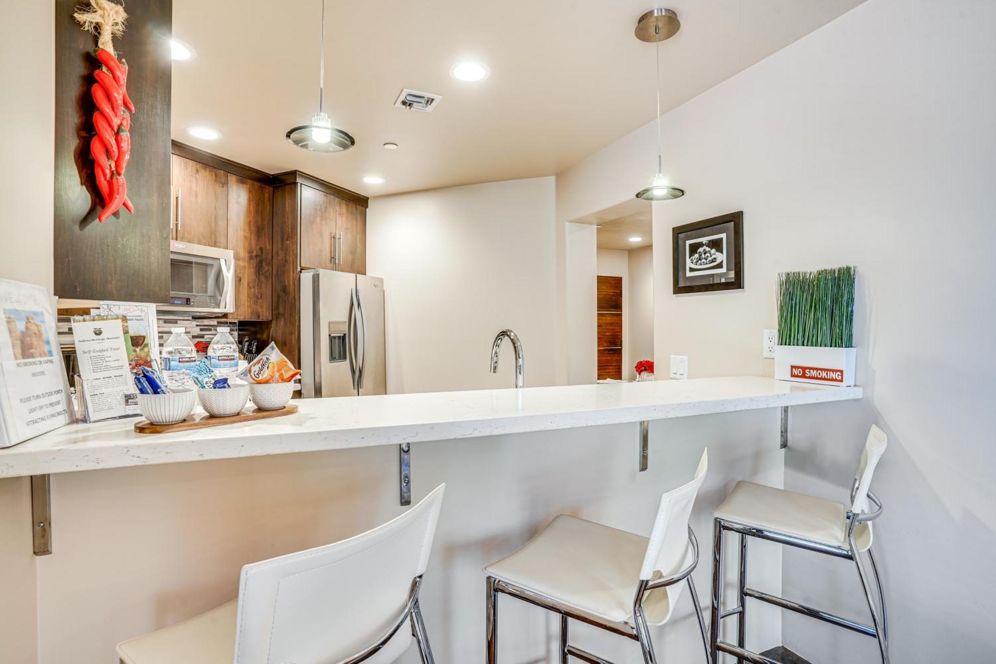 Apartament Sedona Couples Retreat With Patio Walk To Trails! Zewnętrze zdjęcie